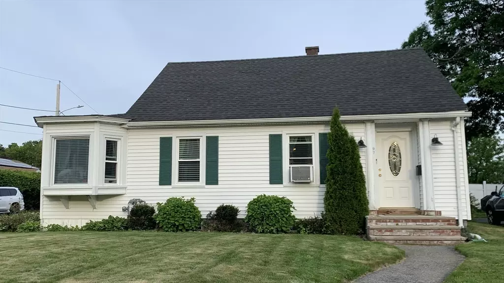 Methuen, MA 01844,97 Birchwood Road