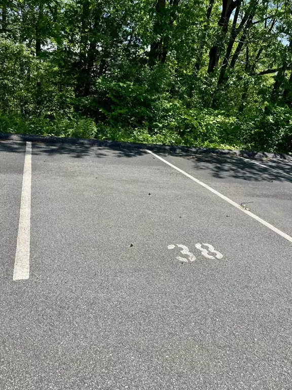 Beverly, MA 01915,38 Dunham Road #303