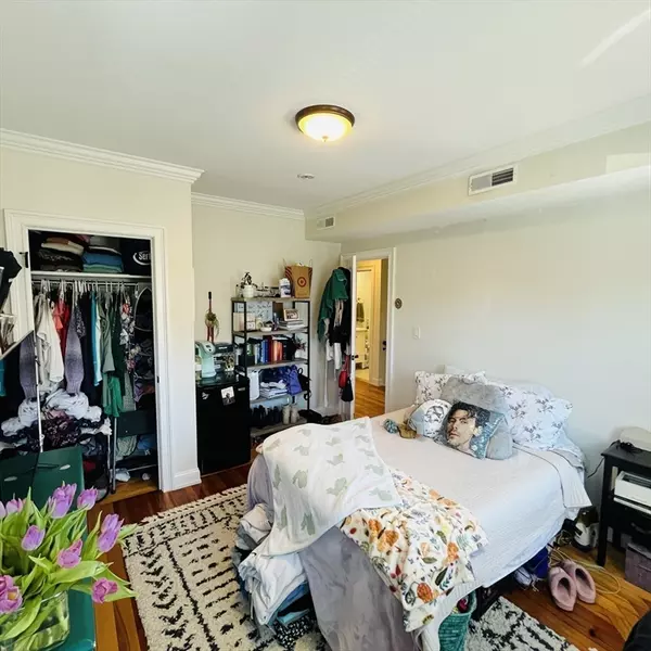 Boston, MA 02135,42 Burton St #2