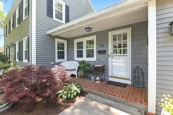 Longmeadow, MA 01106,230 Meadowlark Dr