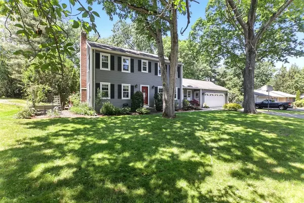 Longmeadow, MA 01106,230 Meadowlark Dr