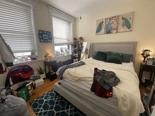 Boston, MA 02116,8 Garrison St. #411
