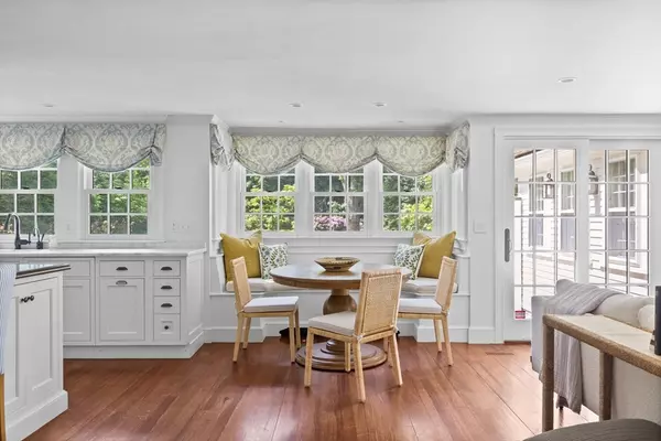 Hingham, MA 02043,107 Leavitt St