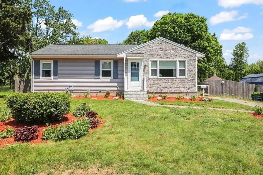 51 Stevens Road, Swansea, MA 02777