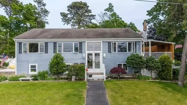 Wareham, MA 02571,78 Edgewater Dr