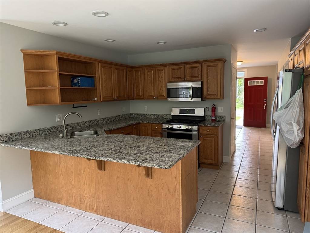 Dartmouth, MA 02748,55 William St