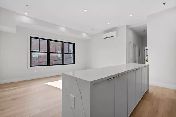Cambridge, MA 02141,1 Marion Street #2