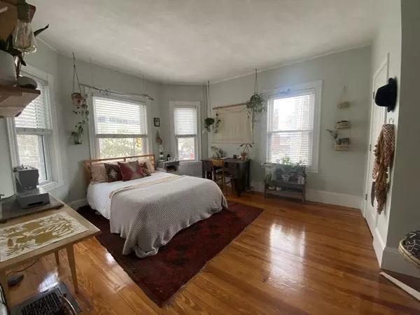 Somerville, MA 02145,410 Medford St #2