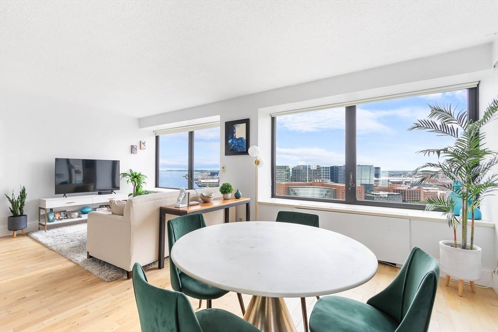85 East India Row #25E, Boston, MA 02110