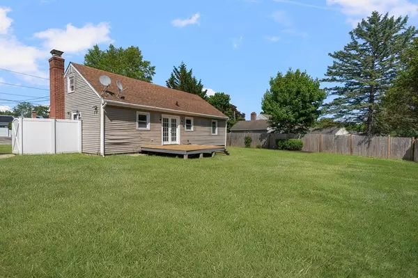 Seekonk, MA 02771,25 Watson St