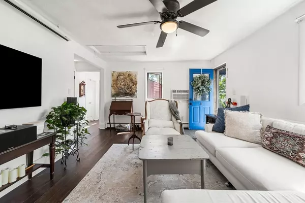 Beverly, MA 01915,56 Dane Street #2