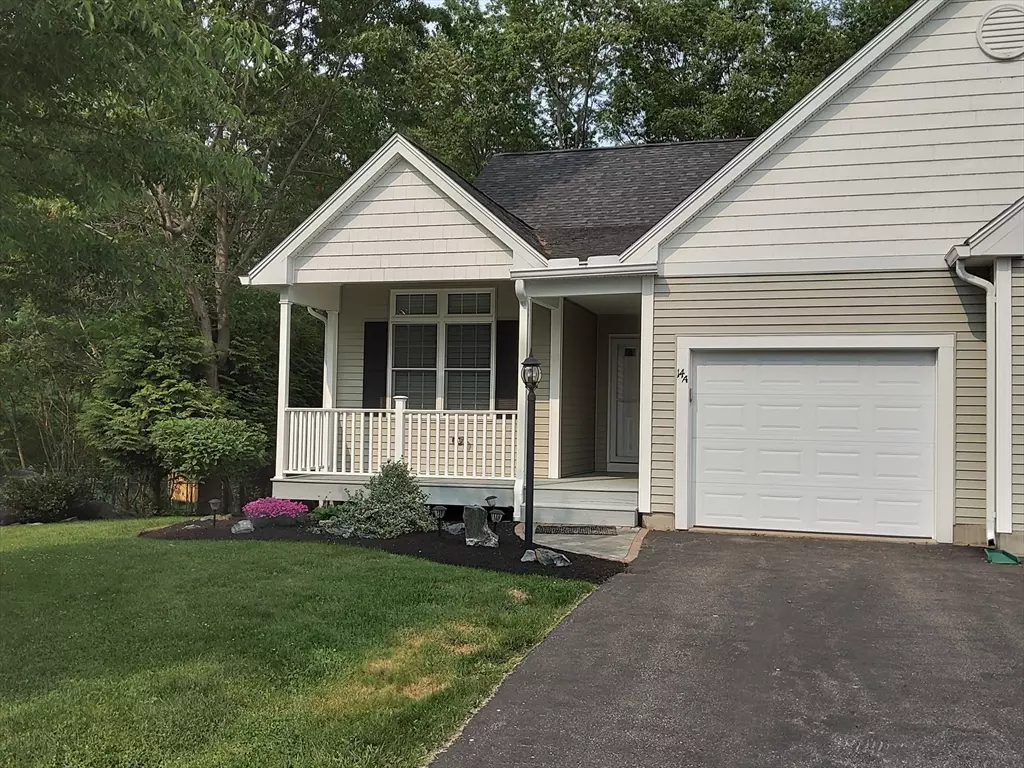 Webster, MA 01570,14 Stockbridge St #A