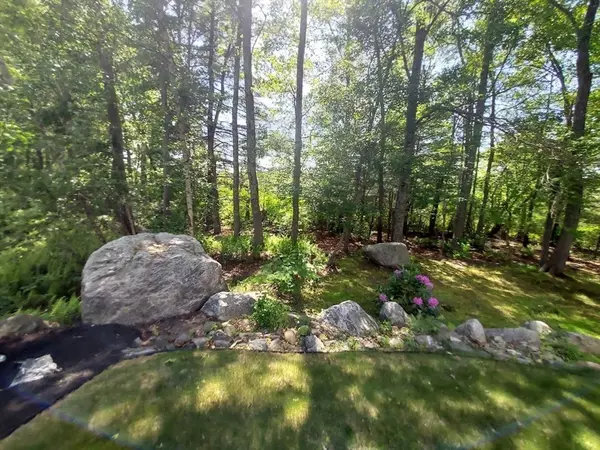 Webster, MA 01570,14 Stockbridge St #A