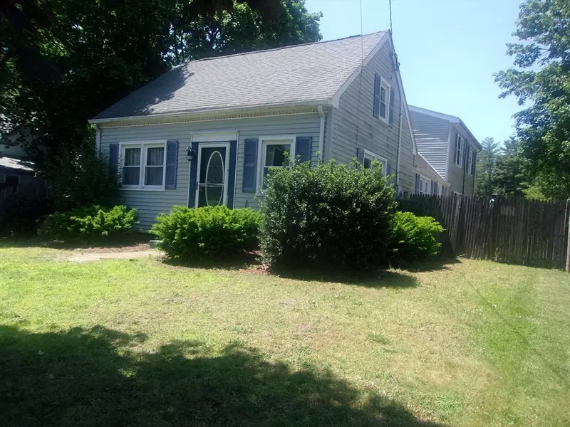 14 Mutton Ln, Weymouth, MA 02189