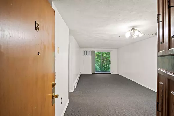 Billerica, MA 01821,11 Kenmar Dr #13