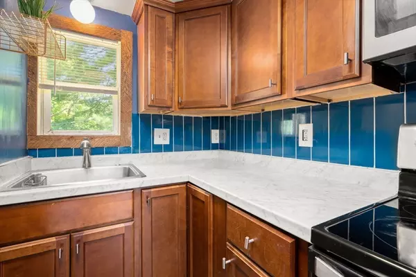 Wareham, MA 02538,41 Plymouth Ave