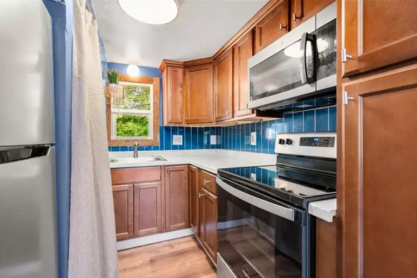 Wareham, MA 02538,41 Plymouth Ave
