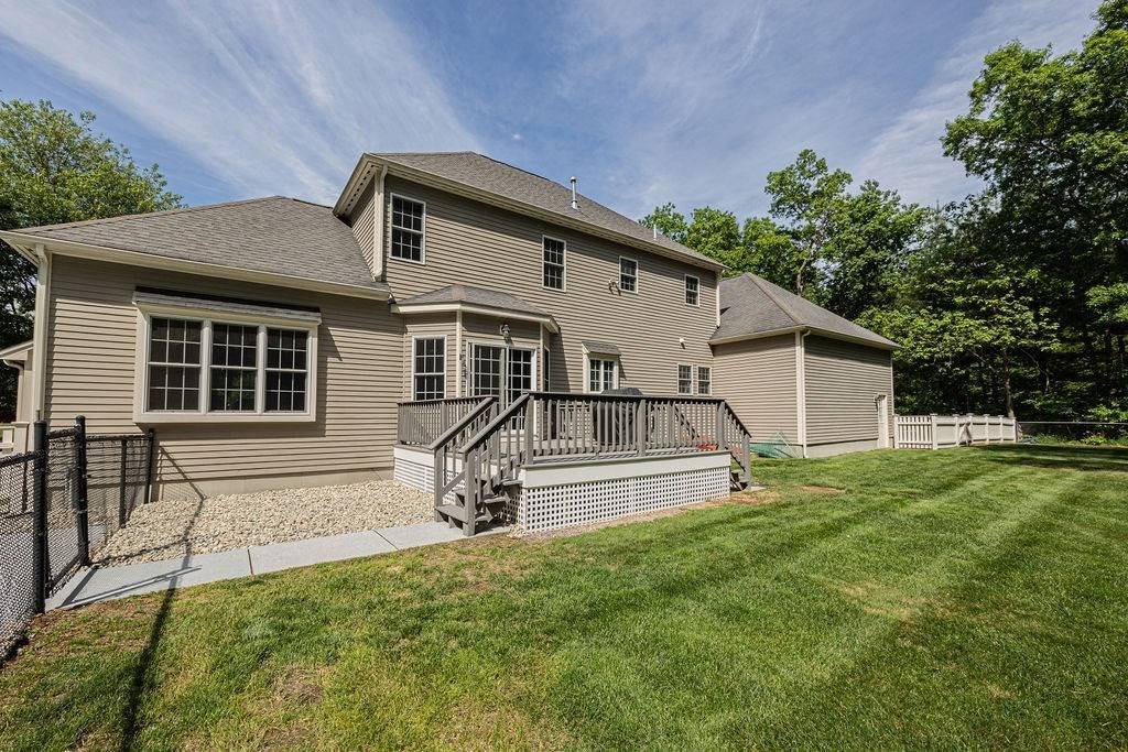Easton, MA 02375,15 Granite Ln