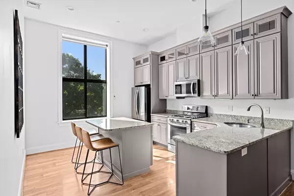 Weymouth, MA 02189,203 Middle St #6