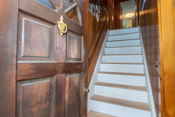 Woburn, MA 01801,30 Everett St