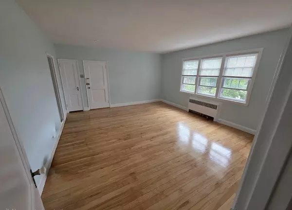 Malden, MA 02148,5 Dexter St #6