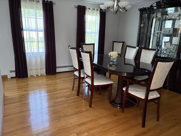 Rehoboth, MA 02769,75 Lake St