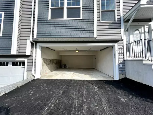 Worcester, MA 01605,3 Clarence #1