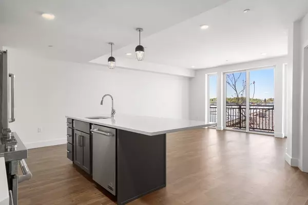 26 Hichborn St #2, Boston, MA 02135