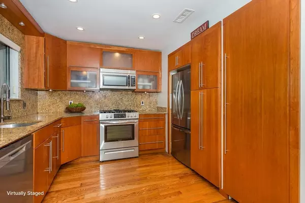 Stoughton, MA 02072,148 Greenbrook Dr #69-6