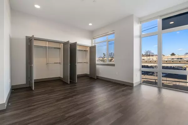 Somerville, MA 02145,400 Mystic Ave #308