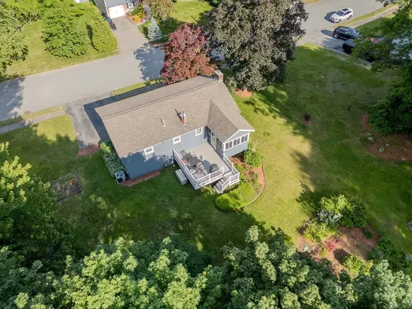 Chelmsford, MA 01824,13 Cove St