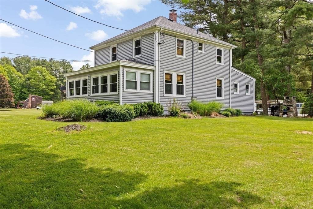 Middleboro, MA 02346,617 Plymouth St