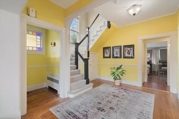 Lowell, MA 01852,44 Hanks St