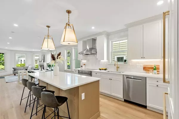 Cambridge, MA 02138,8 Holly Ave #1