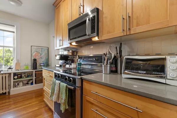 Cambridge, MA 02139,285 Harvard St. #306