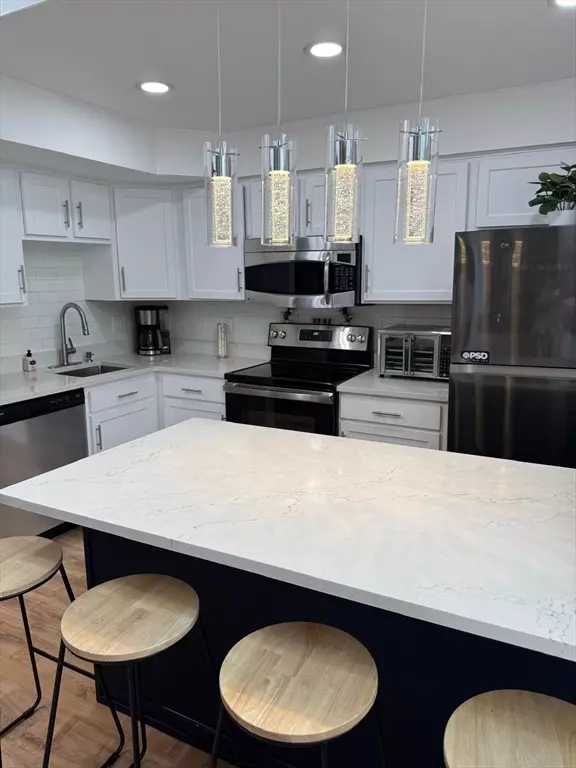 Weymouth, MA 02190,159 Tall Oaks Dr #H
