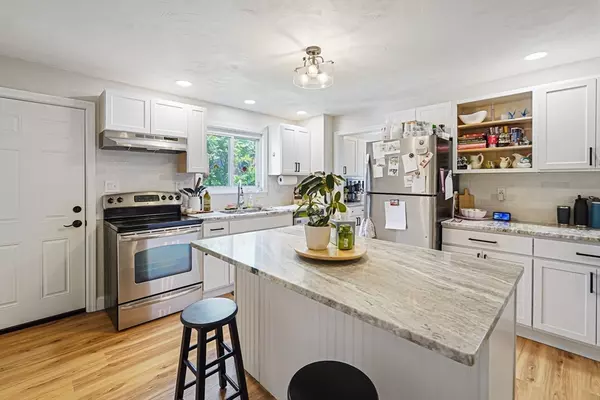Worcester, MA 01604,22 Tampa St