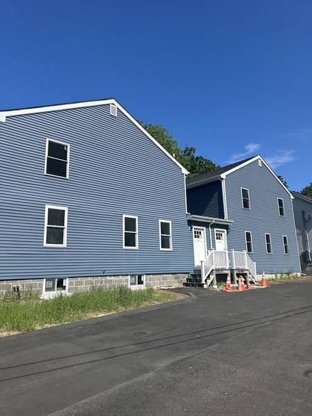 170 Hart St #B, Taunton, MA 02780