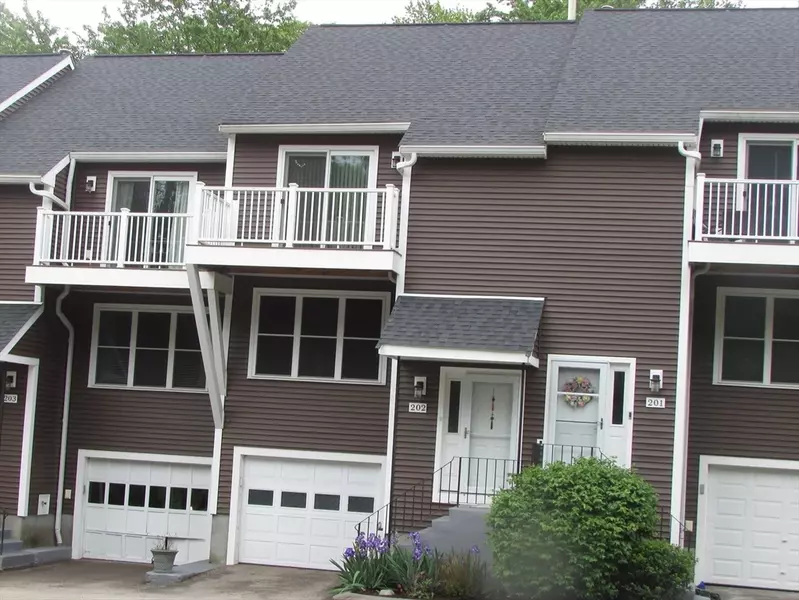 101 South Avenue #202, Attleboro, MA 02703