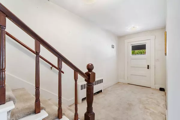 Hardwick, MA 01037,217 Main St #1