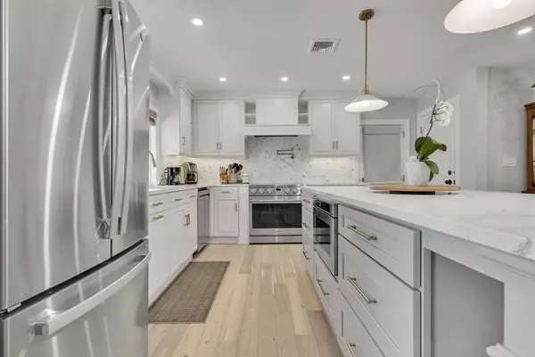 Hanover, MA 02339,258 Union St