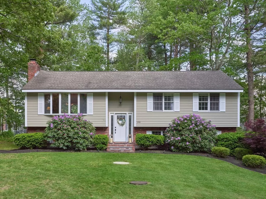 Charlton, MA 01507,190 Stafford St