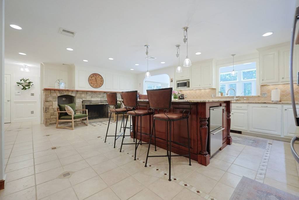 Franklin, MA 02038,8 Mercer Lane