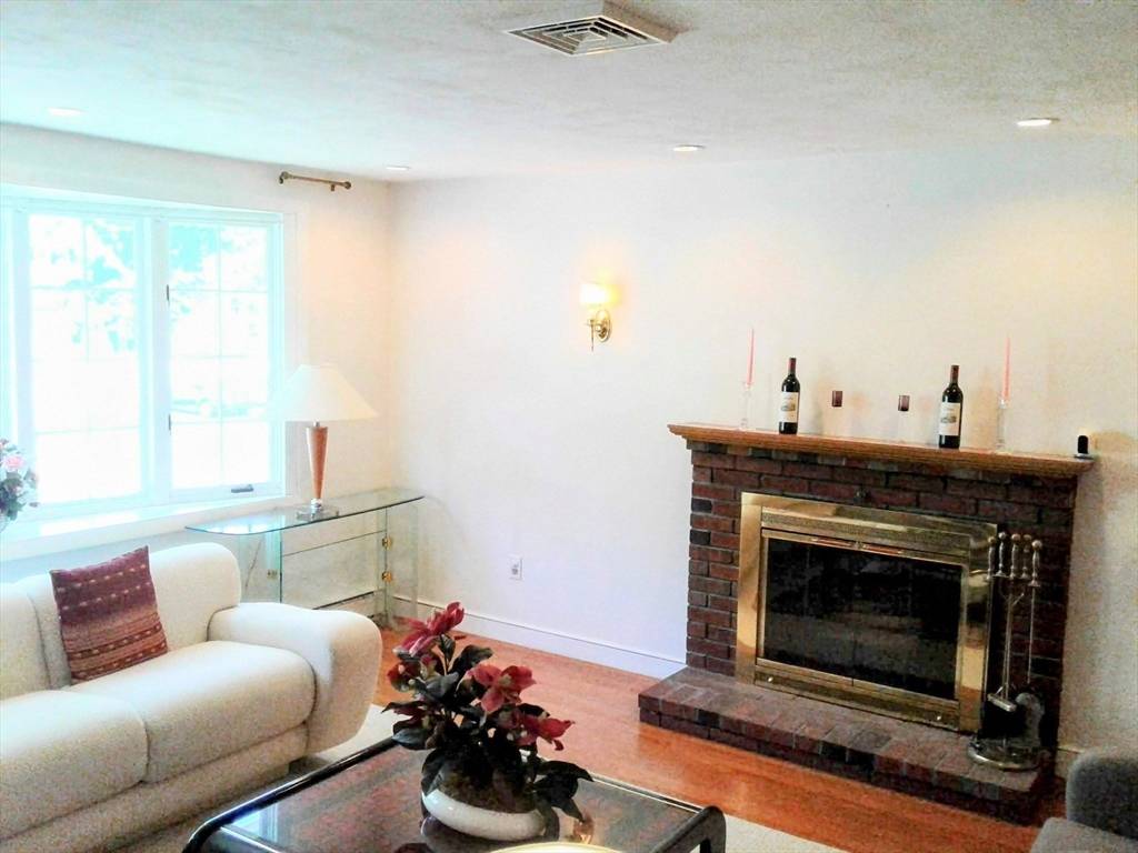Saugus, MA 01906,22 Susan Drive