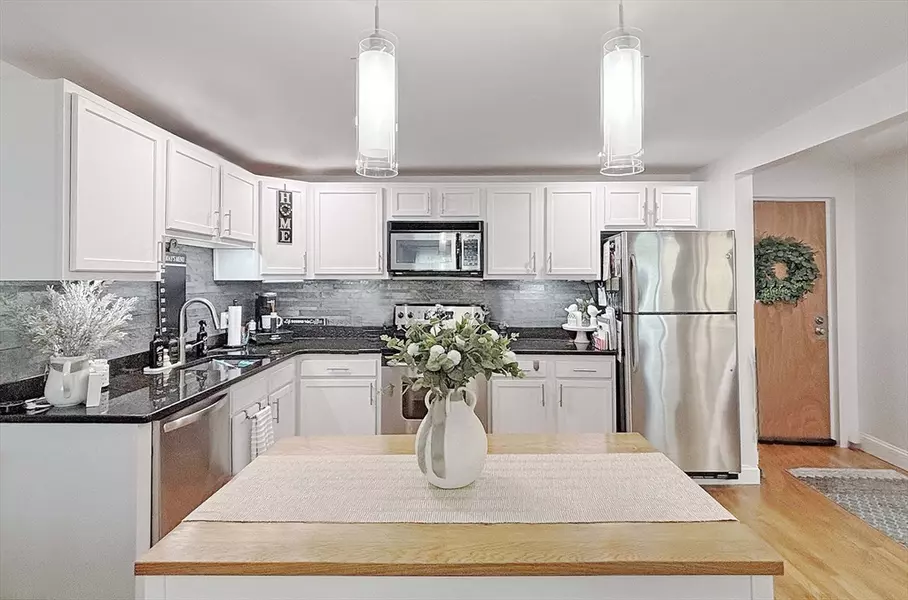 44 Lafayette Ave #503, Chelsea, MA 02150