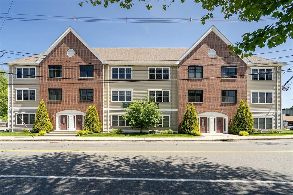 15 Church St #201, Wilmington, MA 01887
