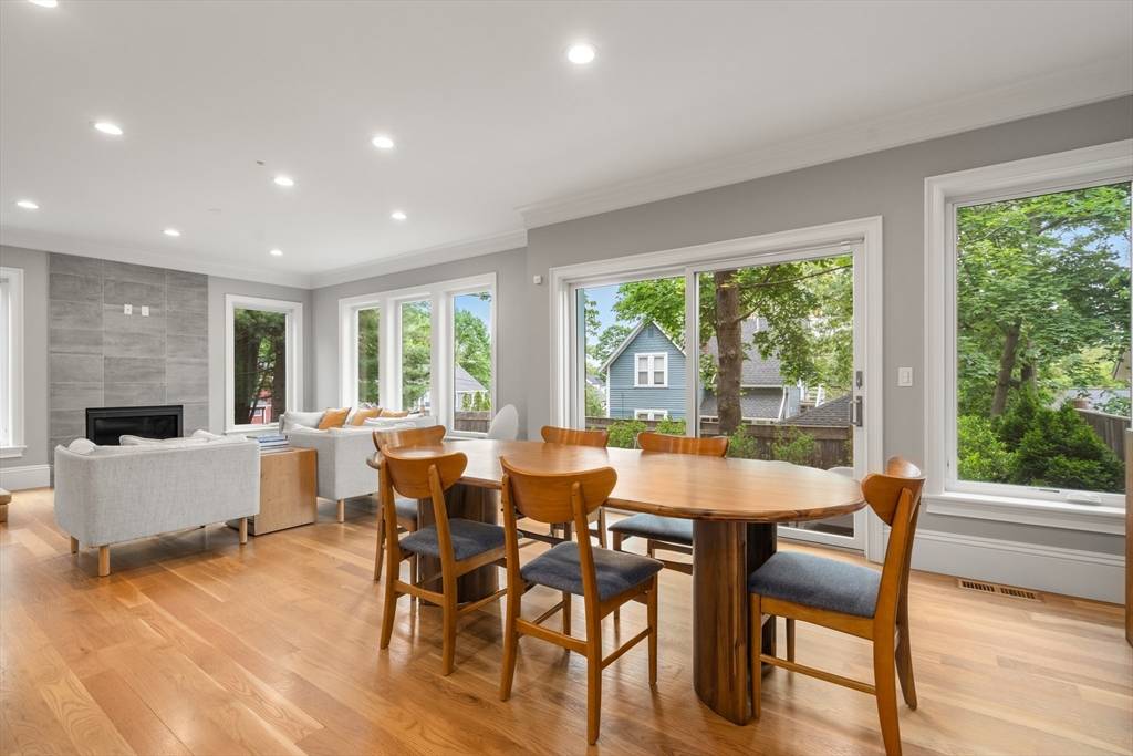 Newton, MA 02466,2 Rockwood Terrace #2