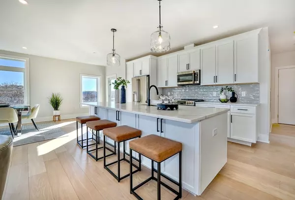 Wakefield, MA 01880,62 Foundry St #201