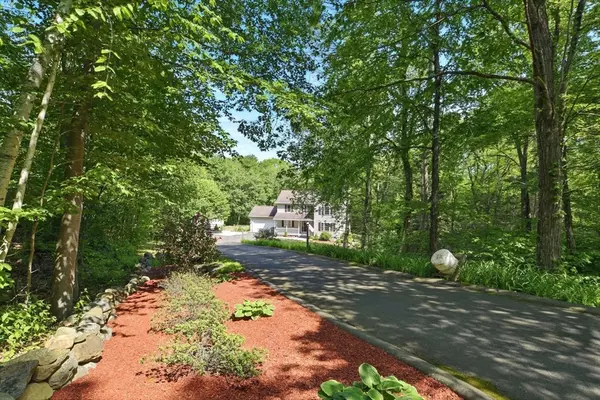 Russell, MA 01071,315 Woodland Way