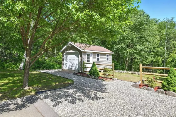 Russell, MA 01071,315 Woodland Way